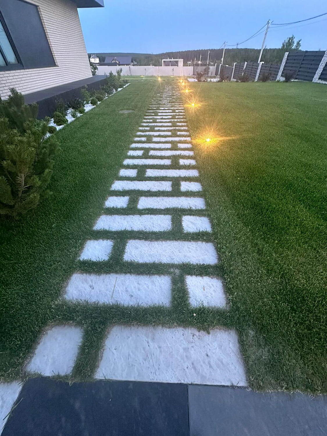 Шаговая плитка для сада фото 1